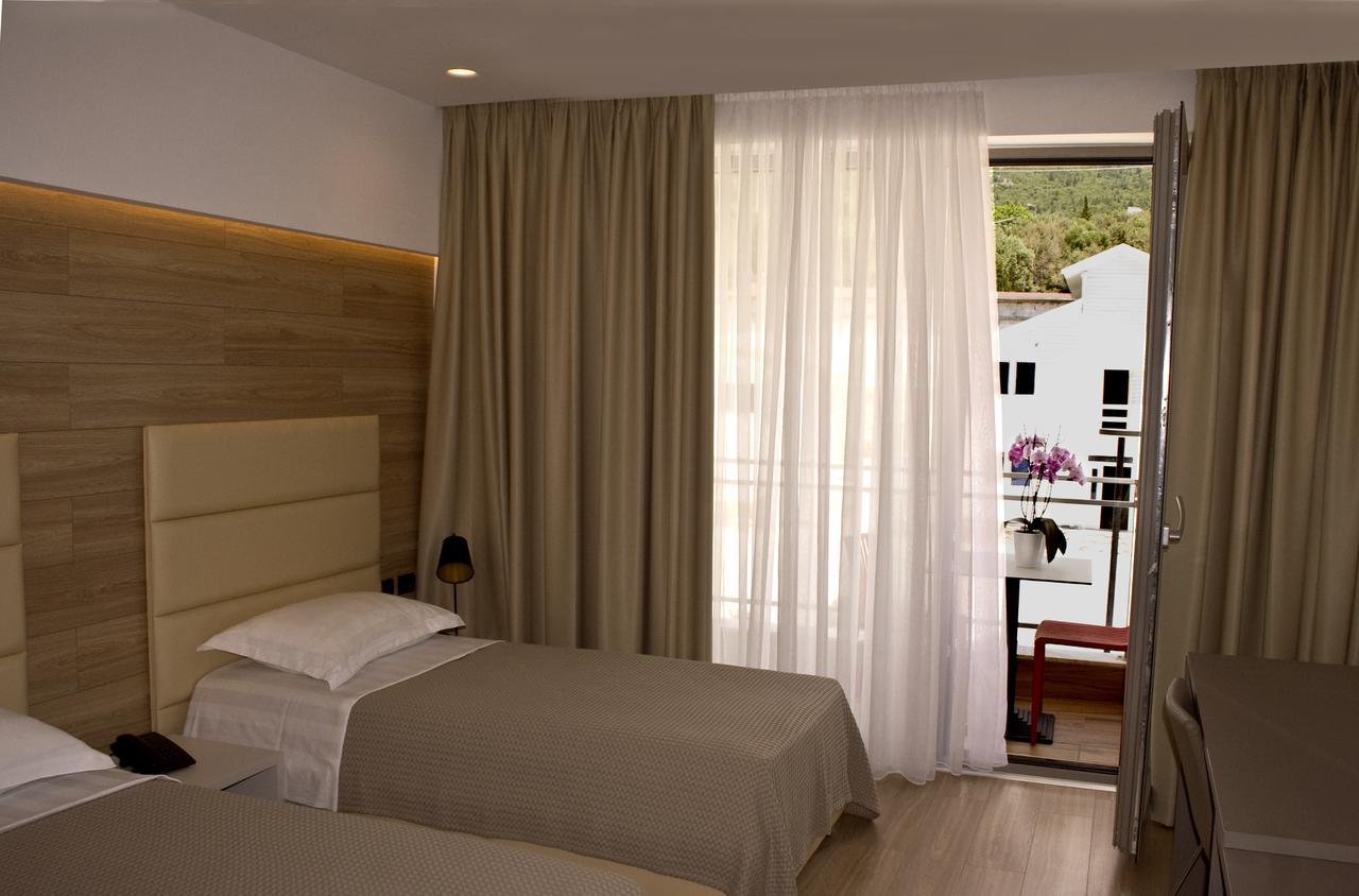 Hotel Morina Palace Dhermi Ngoại thất bức ảnh