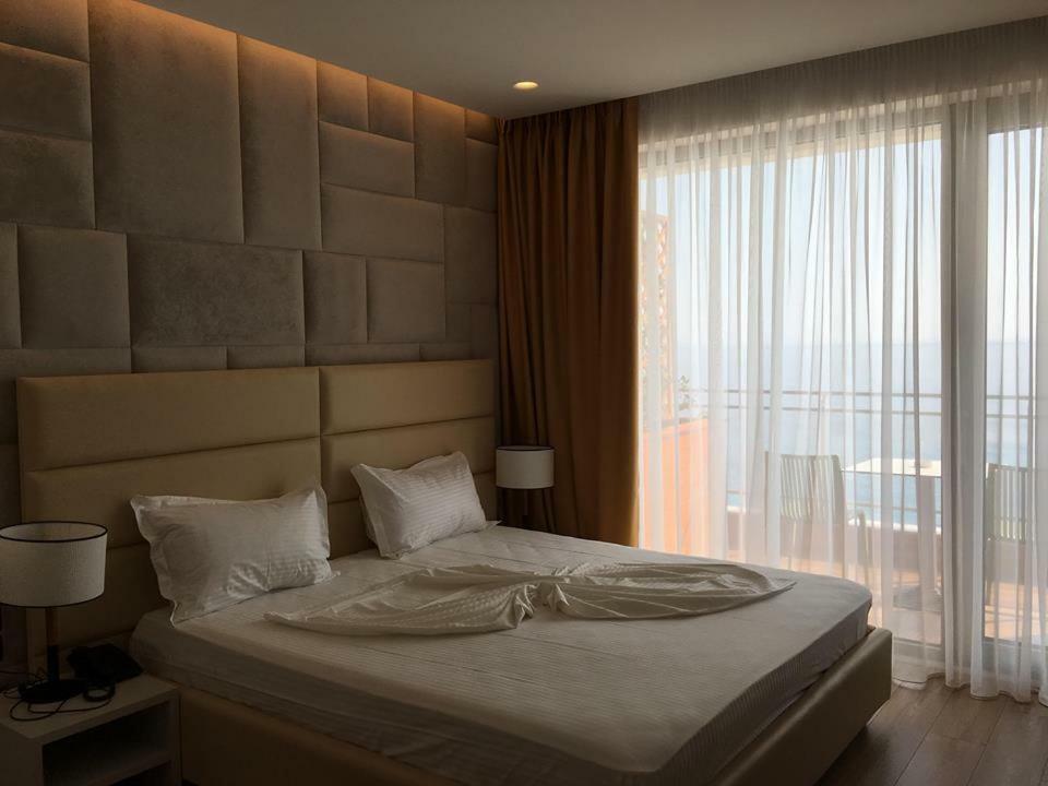 Hotel Morina Palace Dhermi Ngoại thất bức ảnh